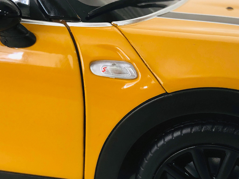 Illustration for article titled Norev 1/18 2014 Mini Cooper S (F56)